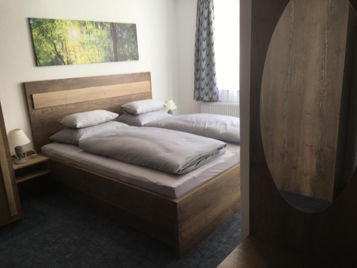Landgasthof Hotel Lamm Laichingen エクステリア 写真