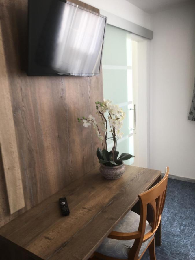 Landgasthof Hotel Lamm Laichingen エクステリア 写真